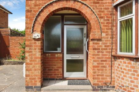 3 bedroom Semi-detached house for sale in Oakcroft Avenue, Kirby Muxloe, LE9