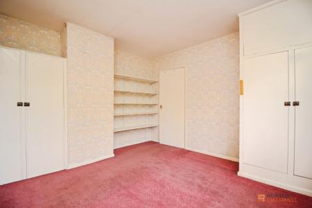3 bedroom Semi-detached house for sale in Oakcroft Avenue, Kirby Muxloe, LE9