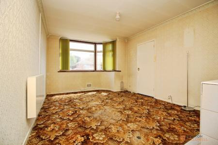 3 bedroom Semi-detached house for sale in Oakcroft Avenue, Kirby Muxloe, LE9