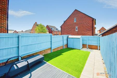 2 bedroom Semi-detached house for sale in Ettrick Way, Lubbesthorpe, LE19