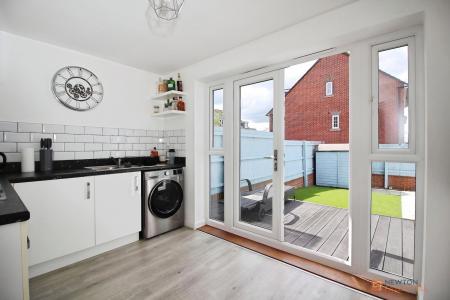 2 bedroom Semi-detached house for sale in Ettrick Way, Lubbesthorpe, LE19
