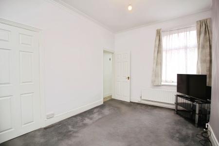 2 bedroom Terraced House for sale in Beaconsfield Road, Leicester, LE3
