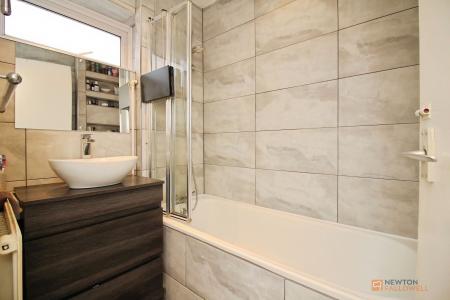 2 bedroom Terraced House for sale in Clifford Street, Leicester, LE3