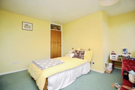 2 bedroom Terraced House for sale in Kings Walk, Leicester Forest East, LE3