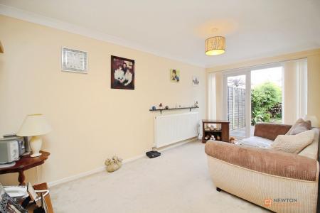 2 bedroom Terraced House for sale in Kings Walk, Leicester Forest East, LE3