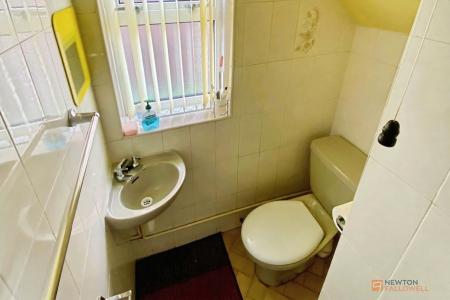 3 bedroom Detached house for sale in Priory Crescent, Leicester, LE3