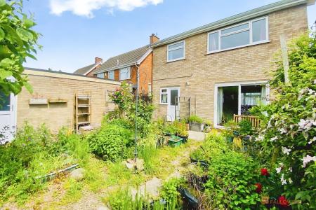 3 bedroom Detached house for sale in Priory Crescent, Leicester, LE3