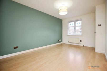 2 bedroom Semi-detached house for sale in Gavin Close, Braunstone, LE3