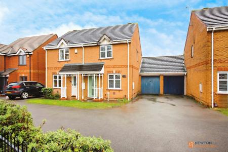 2 bedroom Semi-detached house for sale in Gavin Close, Braunstone, LE3