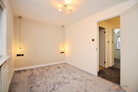 2 bedroom Semi-detached house for sale in Gavin Close, Braunstone, LE3