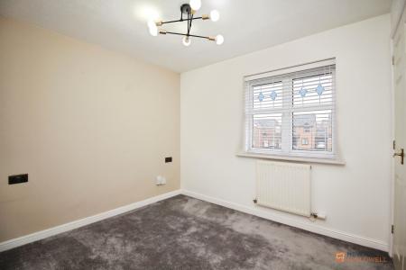2 bedroom Semi-detached house for sale in Gavin Close, Braunstone, LE3