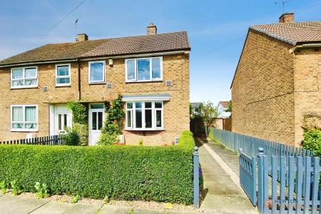 3 bedroom Semi-detached house for sale in New Parks Boulevard, Leicester, LE3