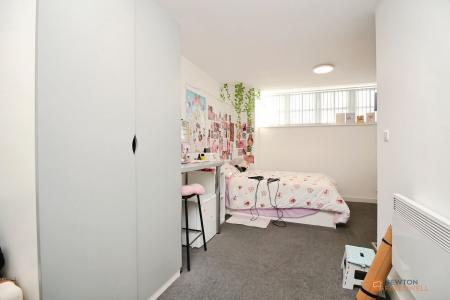 10 bedroom Flat for sale in Tudor Studios, Tudor Road, LE3