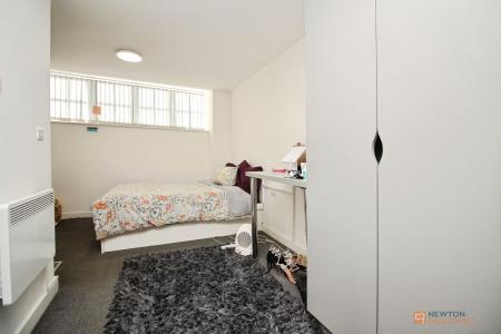 10 bedroom Flat for sale in Tudor Studios, Tudor Road, LE3