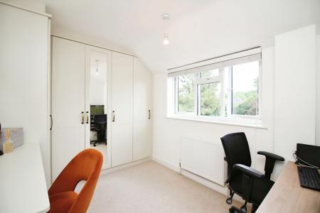 3 bedroom Semi-detached house for sale in Dunstall Avenue, Leicester, LE3