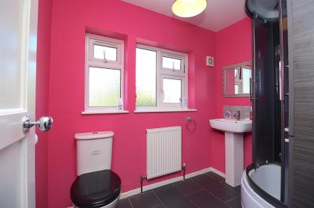 3 bedroom End of terrace house for sale in Liberty Road, Leicester, LE3