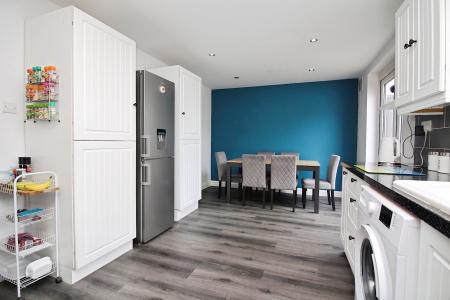 3 bedroom End of terrace house for sale in Liberty Road, Leicester, LE3