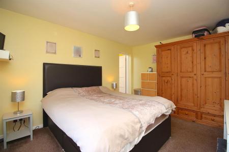 3 bedroom End of terrace house for sale in Liberty Road, Leicester, LE3