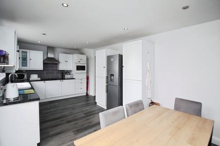 3 bedroom End of terrace house for sale in Liberty Road, Leicester, LE3