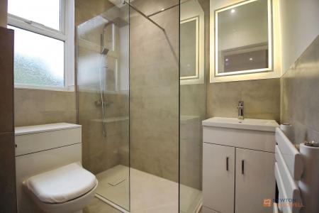3 bedroom Semi-detached house for sale in Elwell Avenue, Barwell, LE9