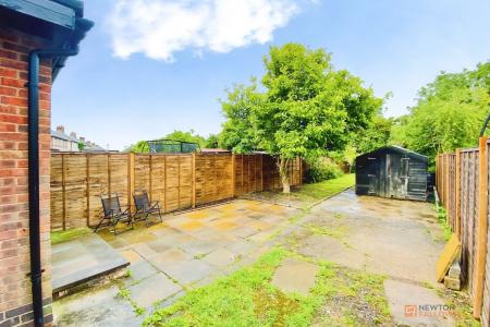3 bedroom Semi-detached house for sale in Elwell Avenue, Barwell, LE9