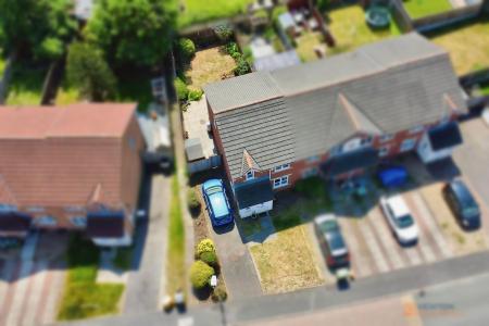 3 bedroom End of terrace house for sale in Darien Way, Braunstone, LE3