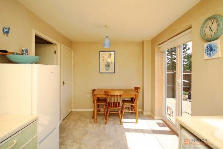 3 bedroom End of terrace house for sale in Darien Way, Braunstone, LE3