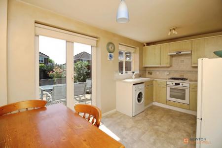 3 bedroom End of terrace house for sale in Darien Way, Braunstone, LE3