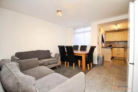 6 bedroom Terraced House for sale in Stanley Street, Barwell, LE9