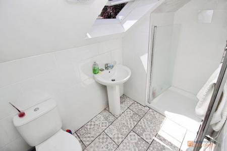 6 bedroom Terraced House for sale in Stanley Street, Barwell, LE9