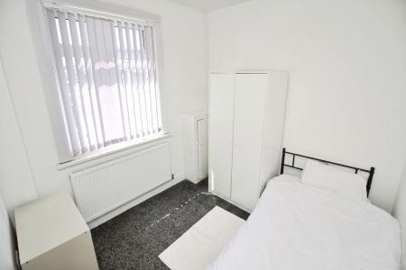 6 bedroom Terraced House for sale in Stanley Street, Barwell, LE9