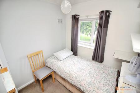 3 bedroom Semi-detached house for sale in Kingsway, Leicester, LE3