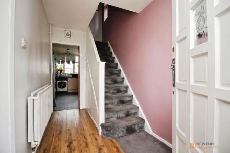 3 bedroom Semi-detached house for sale in Kingsway, Leicester, LE3