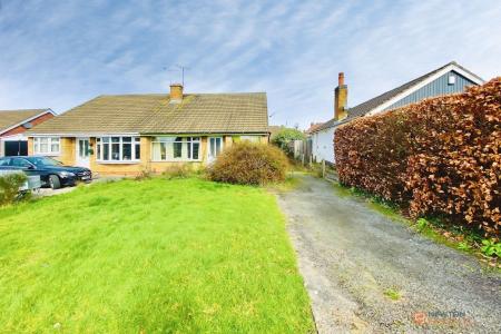3 bedroom Semi-detached bungalow for sale in Hat Road, Leicester, LE3