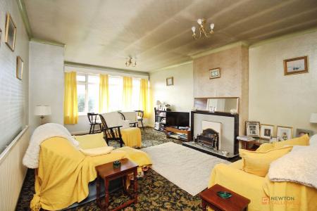 3 bedroom Semi-detached bungalow for sale in Hat Road, Leicester, LE3