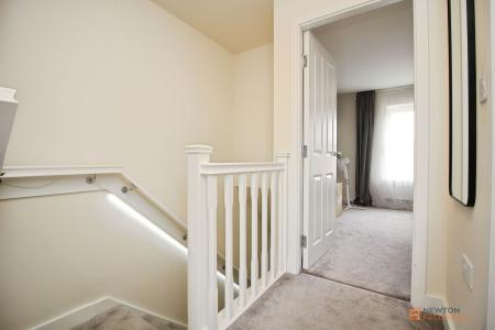 2 bedroom Terraced House for sale in North Esk Way, Lubbesthorpe, LE19
