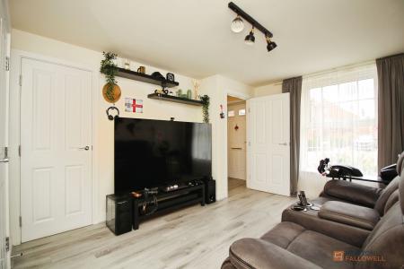 2 bedroom Terraced House for sale in North Esk Way, Lubbesthorpe, LE19