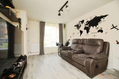 2 bedroom Terraced House for sale in North Esk Way, Lubbesthorpe, LE19