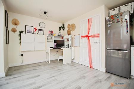 2 bedroom Terraced House for sale in North Esk Way, Lubbesthorpe, LE19