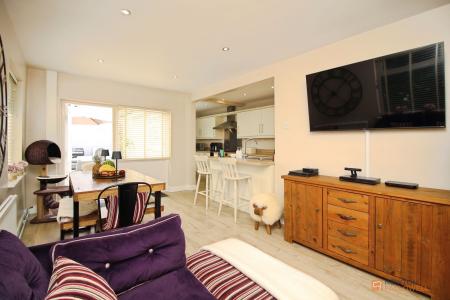 2 bedroom Detached bungalow for sale in Grange Avenue, Leicester Forest East, LE3