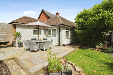 2 bedroom Detached bungalow for sale in Grange Avenue, Leicester Forest East, LE3