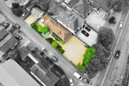 2 bedroom Detached bungalow for sale in Grange Avenue, Leicester Forest East, LE3