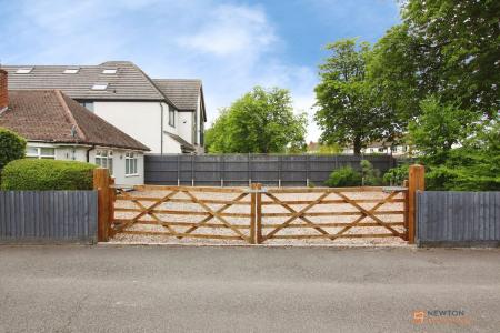 2 bedroom Detached bungalow for sale in Grange Avenue, Leicester Forest East, LE3