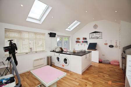 2 bedroom Detached bungalow for sale in Grange Avenue, Leicester Forest East, LE3