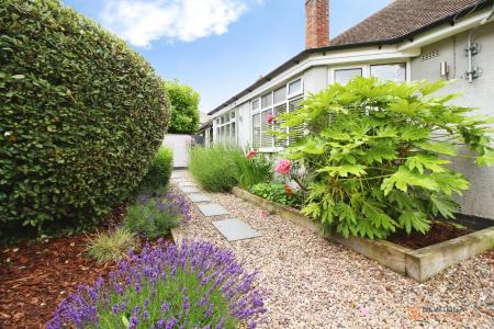 2 bedroom Detached bungalow for sale in Grange Avenue, Leicester Forest East, LE3