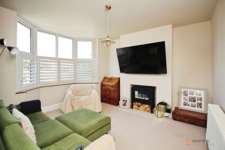 3 bedroom Semi-detached house for sale in Sketchley Road, Burbage, LE10