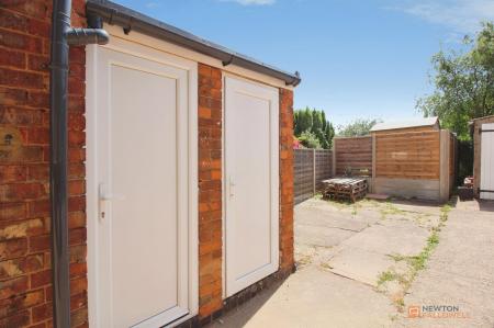 3 bedroom Semi-detached house for sale in Sketchley Road, Burbage, LE10