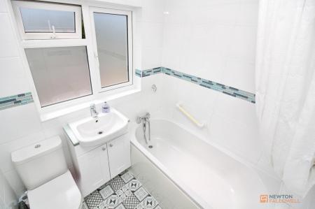 3 bedroom Semi-detached house for sale in Sketchley Road, Burbage, LE10