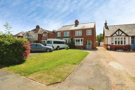Sketchley Road, Burbage, LE10