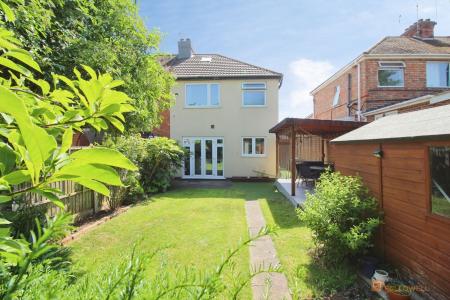 3 bedroom Semi-detached house for sale in Cleveleys Avenue, Braunstone Town, Leicester, LE3